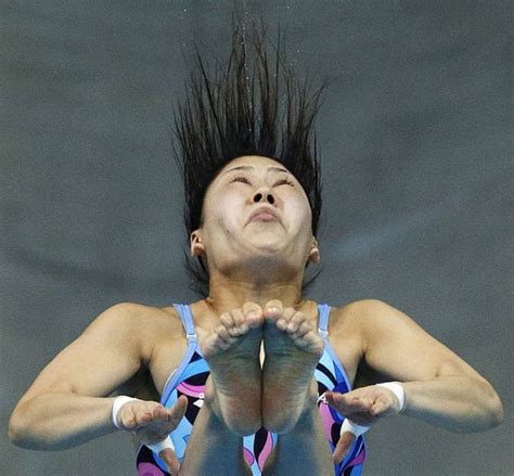 Divers’ Funny Mid Air Contorted Faces (21 pics) - Izismile.com