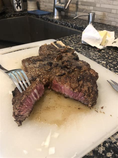 Cast iron butter-basted rib eye : r/steak