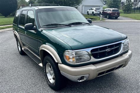 No Reserve: 1999 Ford Explorer Eddie Bauer V8 4x4 for sale on BaT Auctions - sold for $11,020 on ...