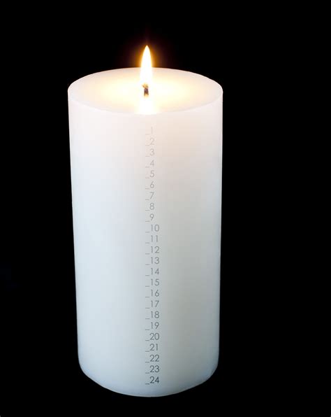 Photo of advent countdown candle | Free christmas images