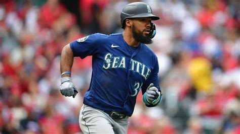 Mariners' Teoscar Hernandez finds form; White Sox up next