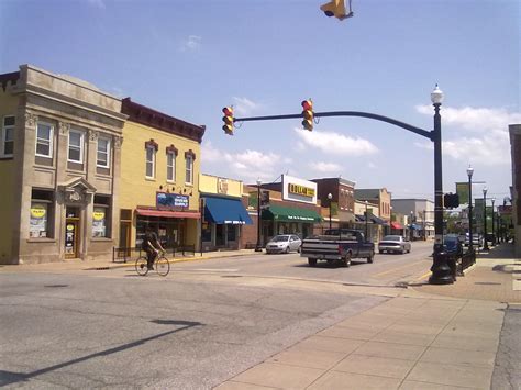 Ficheiro:Main Street in downtown Hobart, Indiana.jpg - Wikiwand