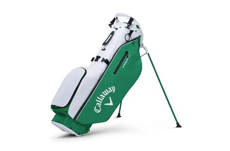 Golf Bags for Cold Weather: Insulation and Protection