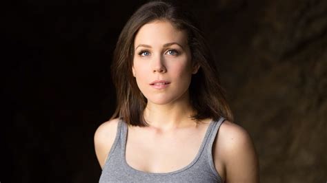 Hallmark Channel News: WCTH Erin Krakow Hosts Behind the Scenes Look at 'Sense, Sensibility ...