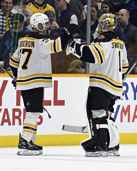 Jeremy Swayman makes 29 saves, Bruins blank Predators 5-0 - Seattle Sports