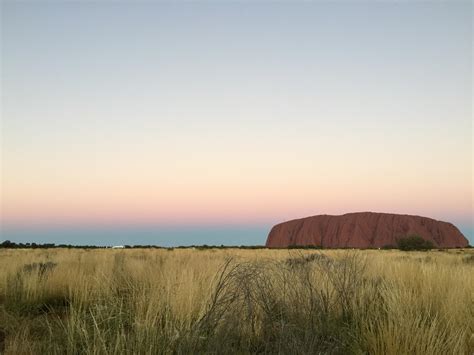 Sunrise in Uluru : r/australia