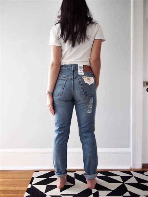 Your Guide to Levi's 501 Jeans (See Them On, Too!) | Jeans outfit women ...