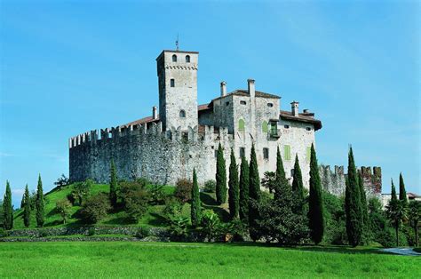 Pin su Castelli in Friuli Venezia Giulia