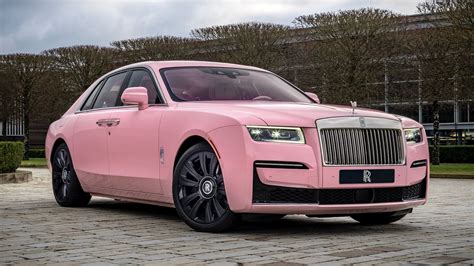 Rolls-Royce made a pink Ghost