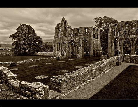 Dundrennan Abbey HDR | On 15 May 1568 Mary Queen of Scots sp… | Flickr