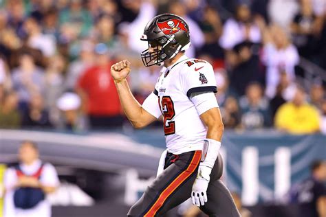 TNF Highlights: Bucs beat Eagles 28-22, improve to 5-1 — 10/14/2021