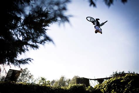 Matt Jones slopestyle MTB video | Red Bull Bike