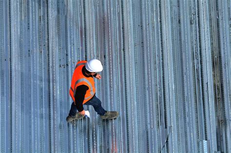 A Simple (But Effective) Checklist to Metal Roof Repair