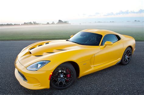 SRT Viper Priced, City Workers Dodge Tickets, Chevy Volt Math: Car News Headlines