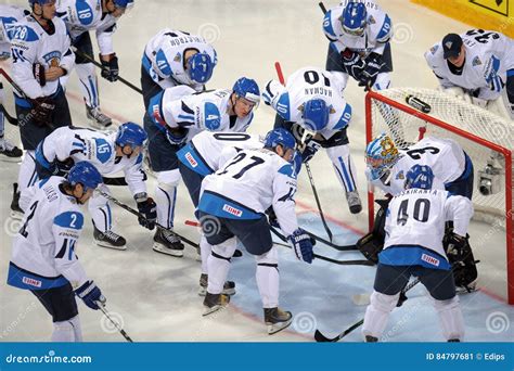 Finland ice hockey team editorial photo. Image of arena - 84797681