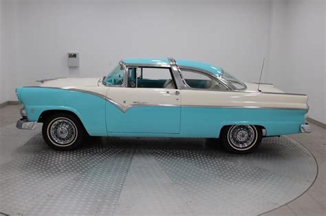 1955 Ford Fairlane Crown Victoria – Heacock Classic