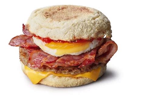 Difference between a McMuffin and new Mighty McMuffin at McDonald's ...