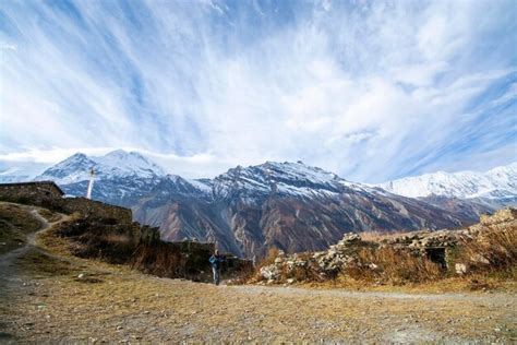 Premium Photo | Mountains in annapurna range nepal