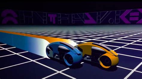 30 scènes culte du cinéma de science-fiction: Tron (1982) - La course de motos light cycle ...