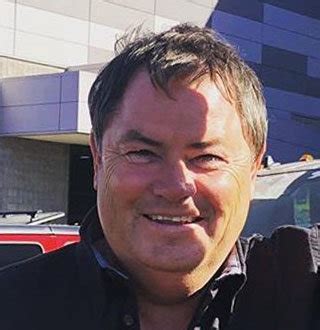 How Much Is Mike Brewer Net Worth? Wife, Children, Age, Family