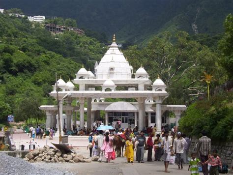 New Road to Vaishno Devi temple - Vaishno Devi Mandir, Jammu City ...