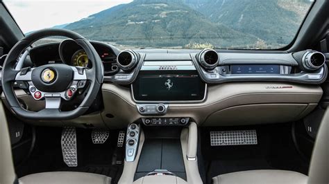 2017-ferrari-gtc4lusso-interior - Thrust Zone