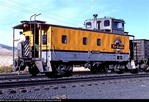 Denver & Rio Grande caboose 1482