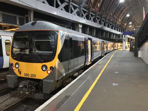 British Rail Class 360 Siemens Desiro Electric Multiple Unit (EMU) at ...