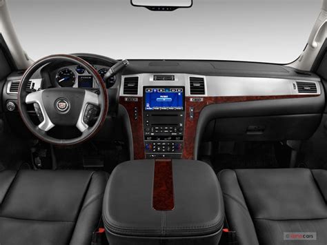 2011 Cadillac Escalade EXT: 11 Interior Photos | U.S. News