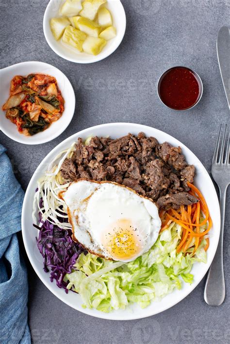 Traditional korean bibimbap 16212565 Stock Photo at Vecteezy