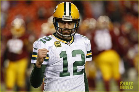 Aaron Rodgers Is 'Upset' About Public's Response to His Vaccine ...