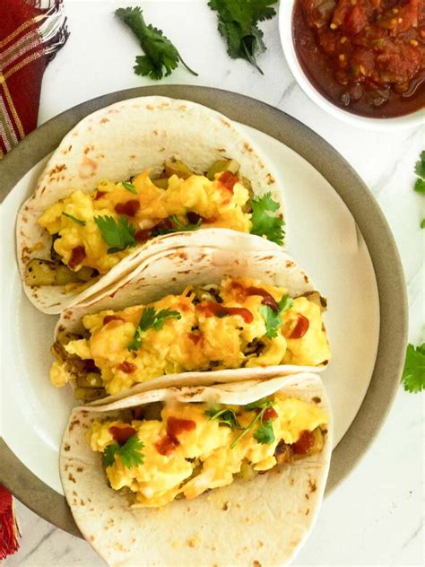 Quick and Easy Breakfast Tacos with Potatoes, Eggs, and Cheese - Gitta's Kitchen