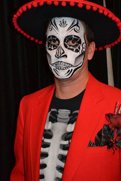 Dia De Los Muertos Guy Face Painting Examples