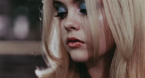 Buffalo 66 | Christina ricci, Moonage daydream, Buffalo 66