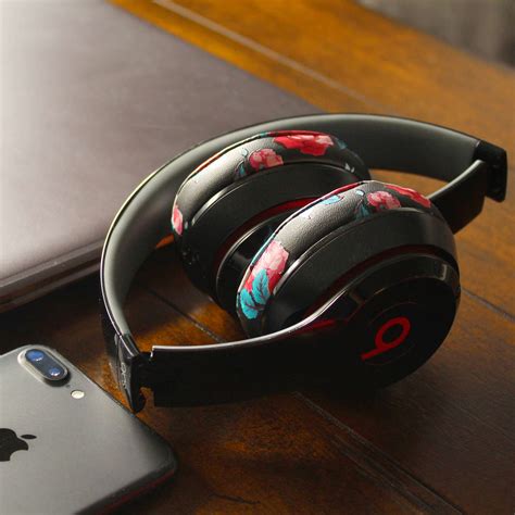 Beats Replacement Ear Pads Compatible With Solo 2 / 3 WIRELESS Floral – Wicked Cushions