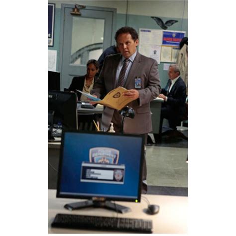 Person of Interest Kevin Chapman as Lionel Fusco Holding File 8 x 10 ...