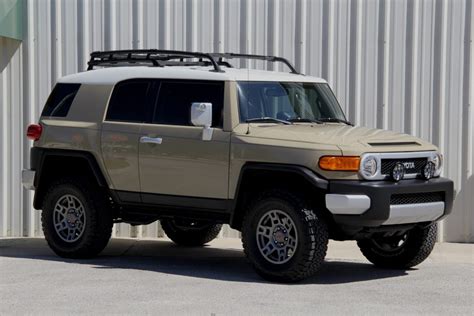 The Toyota FJ Cruiser Is the Best Used Toyota SUV You Can Buy