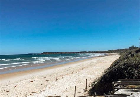 Old Bar Beach | Barrington Coast