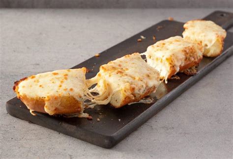 Cheesy Garlic Bread - Domino's Pizza