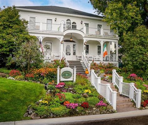 Mackinac Island Accommodations & Honeymoon Suites — Married on Mackinac