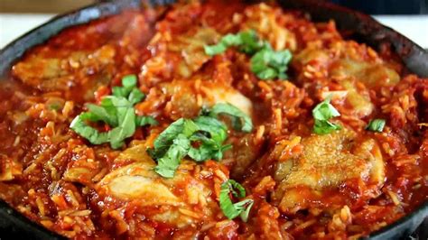 One-Pan Tomato Chicken and Rice Recipe