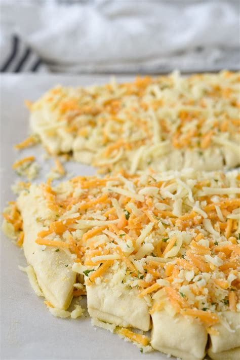 Stuffed Cheesy Bread Recipe | by Leigh Anne Wilkes