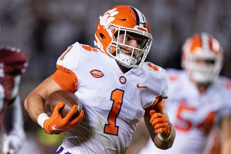 Top 5 Clemson Tigers Who Are Ready to Make Death Valley Shake - FanBuzz