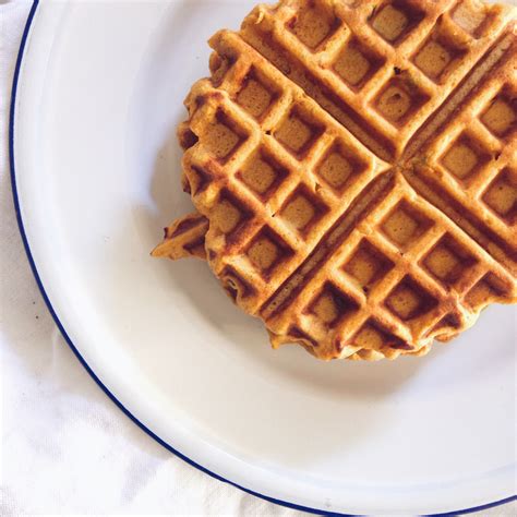 SWEET POTATO WAFFLES | The Healthy Hunter