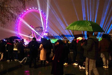 London's New Year's Eve fireworks display in full swing again as the world celebrates the start ...