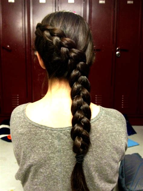 Katniss braid | Braids for short hair, Katniss everdeen hair, Hair tutorial