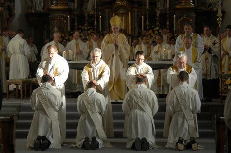 Why do Catholics call ordained men “Father”? | ADULT CATECHESIS & CHRISTIAN RELIGIOUS LITERACY ...