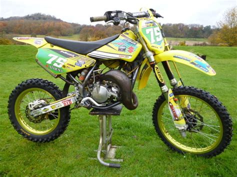 Suzuki Suzuki RM 85 - Moto.ZombDrive.COM