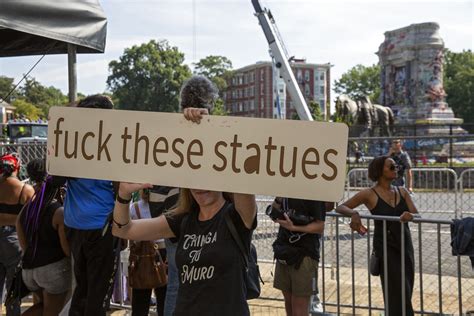 In Pictures: The Last Days of Virginia's Embattled Monument to Robert E ...