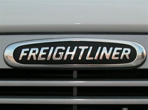 Q3: freightliner truck logo